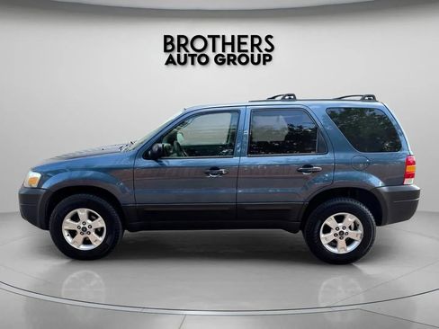 Used 2005 Ford Escape XLT image 6