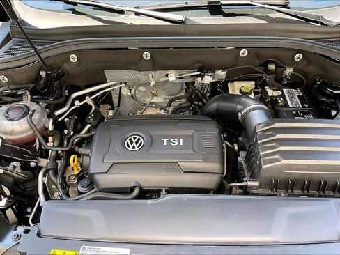 Certified 2023 Volkswagen Atlas SE FWD image 9