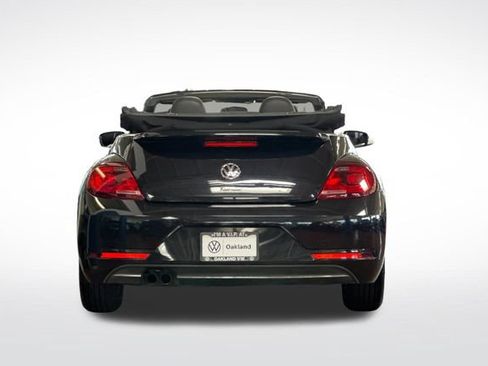 Used 2018 Volkswagen Beetle 2.0T S FWD image 6