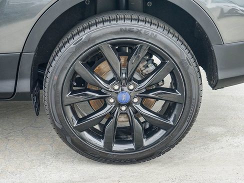 Used 2017 Ford Escape SE w/ Equipment Group 201A FWD image 12