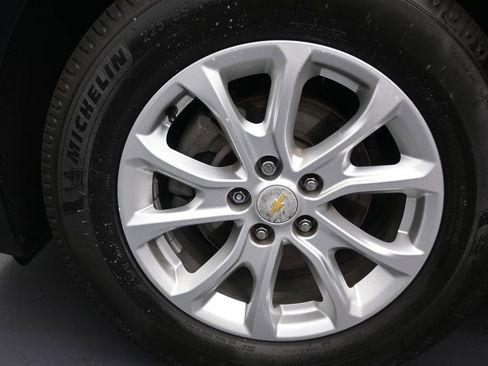 Used 2020 Chevrolet Equinox LS FWD image 12
