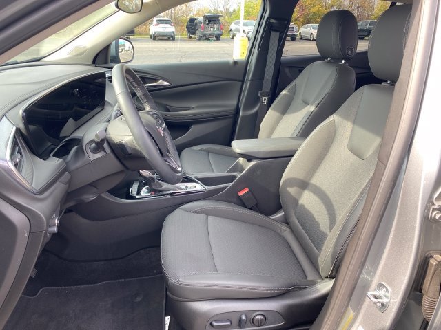Certified 2024 Buick Encore GX Preferred w/ Comfort Package FWD image 15