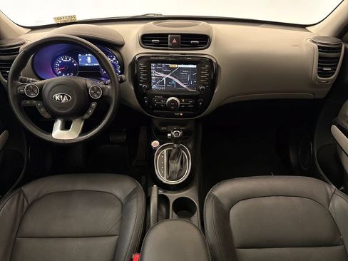 Used 2017 Kia Soul + w/ Primo Package FWD image 13