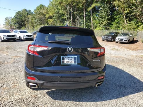 Used 2023 Acura RDX w/ Technology Package FWD image 5