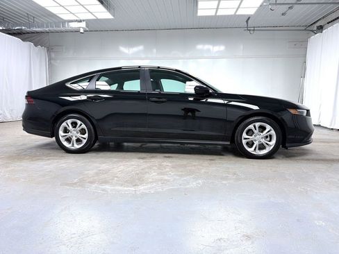 Used 2025 Honda Accord LX image 10