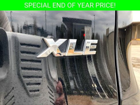 Used 2024 Toyota RAV4 XLE image 24