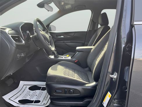 Used 2022 Chevrolet Equinox LT image 17