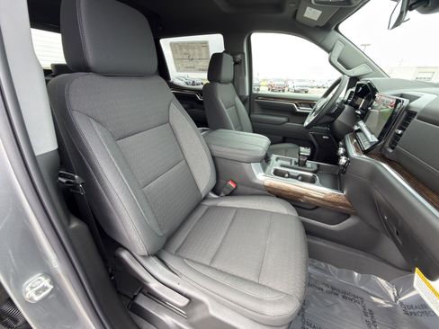 New 2026 GMC Sierra 1500 Elevation w/ Preferred Package image 14