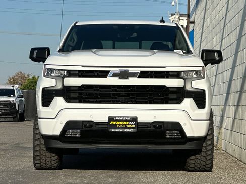 Used 2024 Chevrolet Silverado 1500 RST AWD/4WD image 9