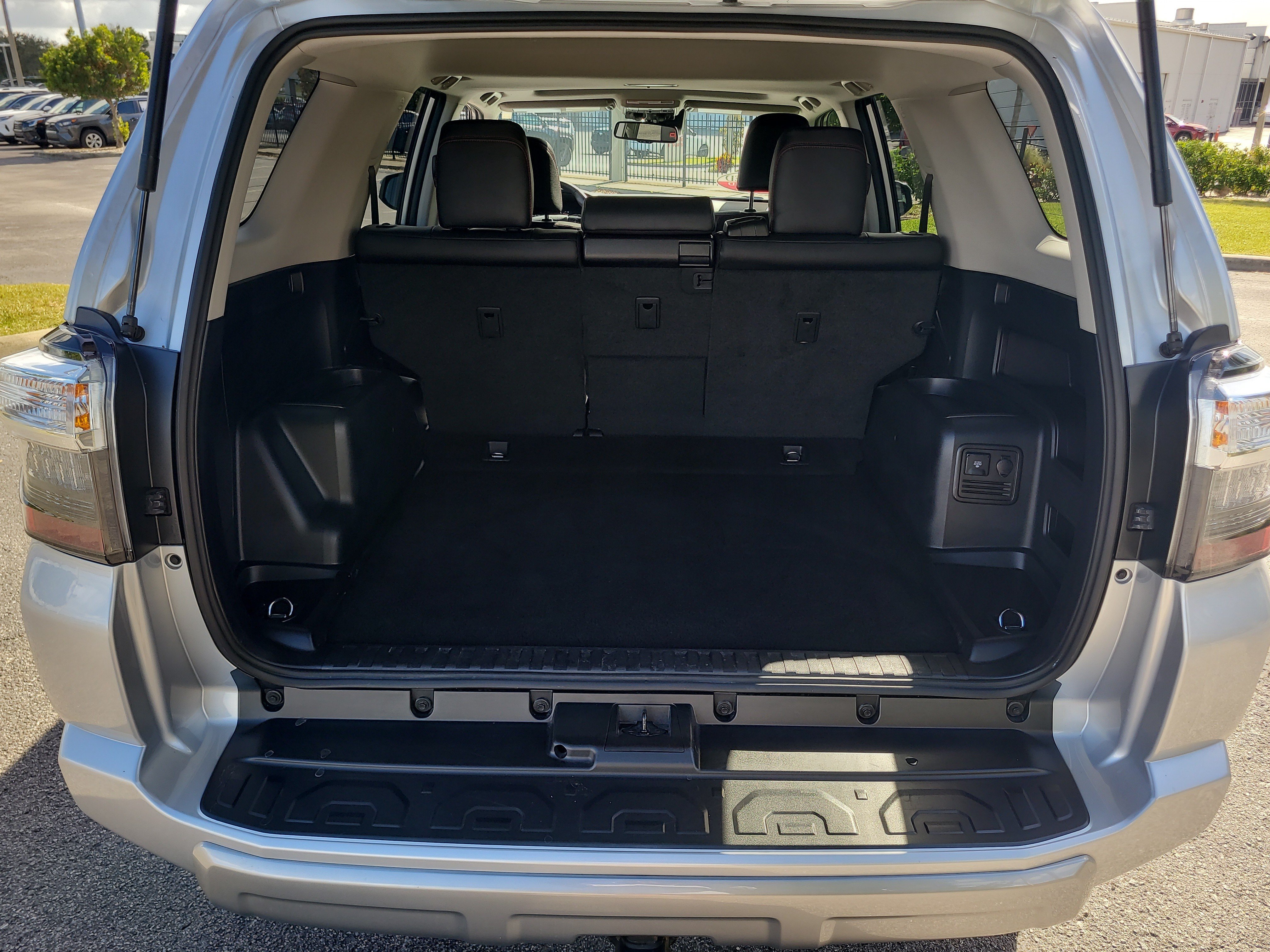 Used 2024 Toyota 4Runner TRD Off-Road Premium w/ Moonroof Package AWD/4WD image 11