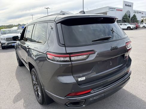 Used 2025 Jeep Grand Cherokee L Summit w/ Advanced Protech Group IV AWD/4WD image 9