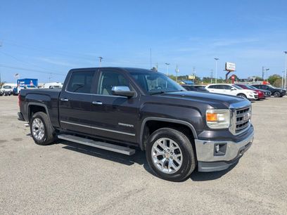 Used 2015 GMC Sierra 1500 SLT w/ SLT Crew Cab Value Package