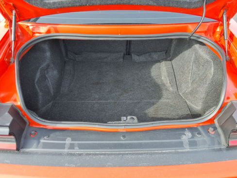 Used 2022 Dodge Challenger R/T w/ Plus Package image 27