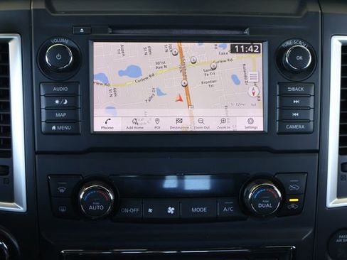 Used 2019 Nissan Titan SV w/ SV Convenience Package AWD/4WD image 17