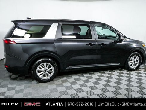 Used 2022 Kia Carnival LX FWD image 2