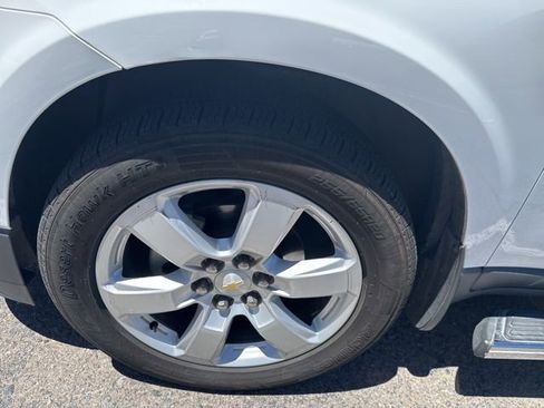 Used 2016 Chevrolet Traverse LT w/ Style and Technology Package FWD image 15