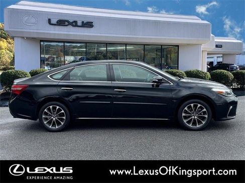 Used 2016 Toyota Avalon XLE Premium image 6