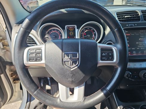 Used 2017 Dodge Journey GT w/ Driver Convenience Group AWD/4WD image 19