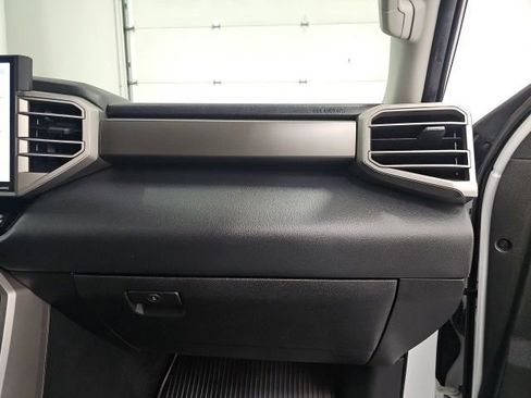 Certified 2024 Toyota Sequoia SR5 AWD/4WD image 45