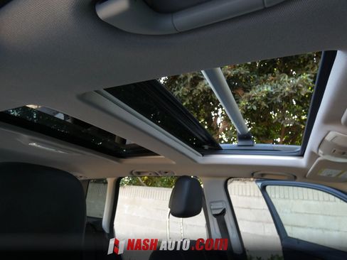 Used 2012 Mercedes-Benz GLK 350 4MATIC image 33