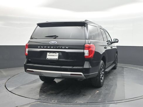 Used 2024 Ford Expedition XLT RWD image 25