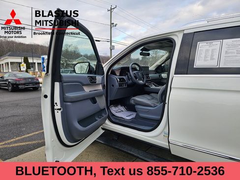 Used 2022 Lincoln Navigator Black Label image 12