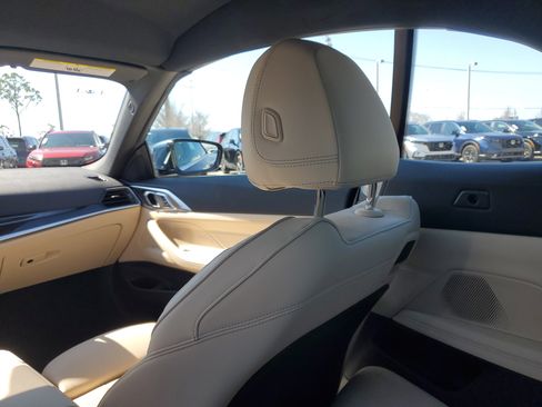 Used 2024 BMW 430i Convertible w/ Convenience Package image 14