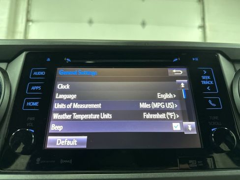 Used 2019 Toyota Tacoma TRD Sport AWD/4WD image 35