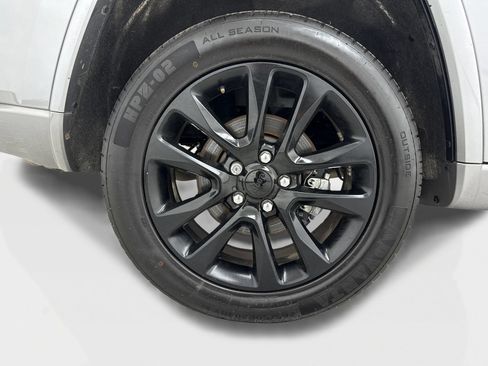 Used 2021 Jeep Grand Cherokee Laredo X AWD/4WD image 49