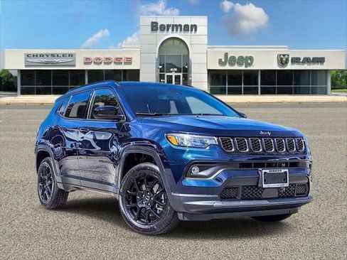 Certified 2026 Jeep Compass Latitude AWD/4WD image 2