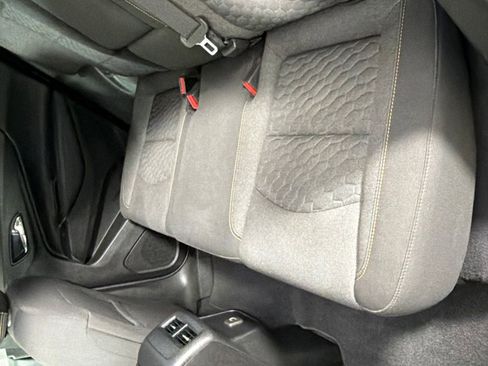 Used 2020 Chevrolet Equinox LT image 19