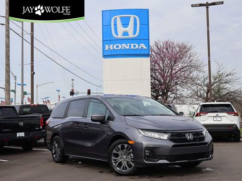 New 2026 Honda Odyssey Touring image 1