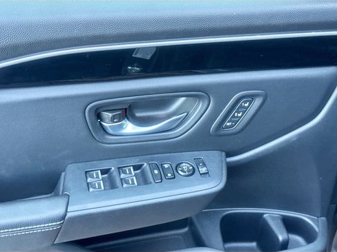 Used 2025 Honda Pilot Touring image 18