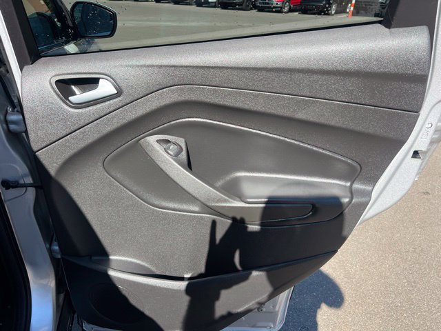 Used 2017 Ford Escape SE w/ SE Cold Weather Package FWD image 12