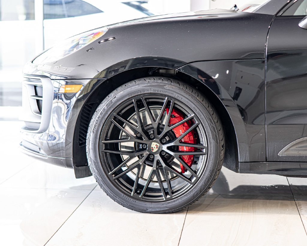 Used 2023 Porsche Macan GTS w/ Sport Chrono Package AWD/4WD image 8