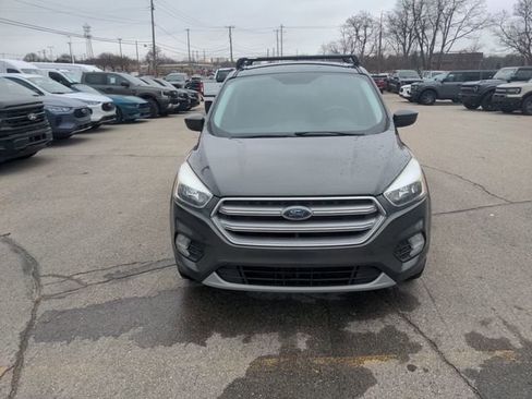 Used 2017 Ford Escape SE image 8