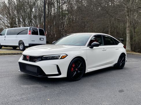 Used 2024 Honda Civic Type R image 5