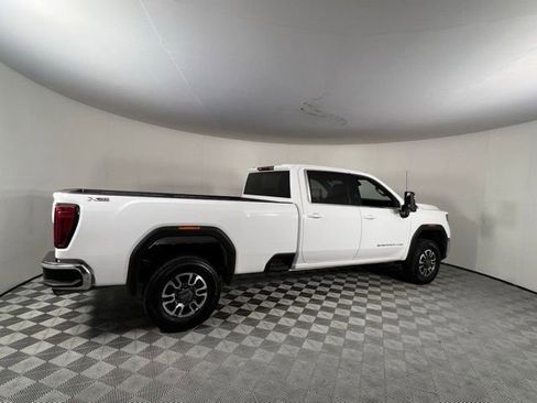 Used 2024 GMC Sierra 3500 SLE w/ SLE Value Package image 8