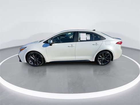 Used 2024 Toyota Corolla XSE image 5