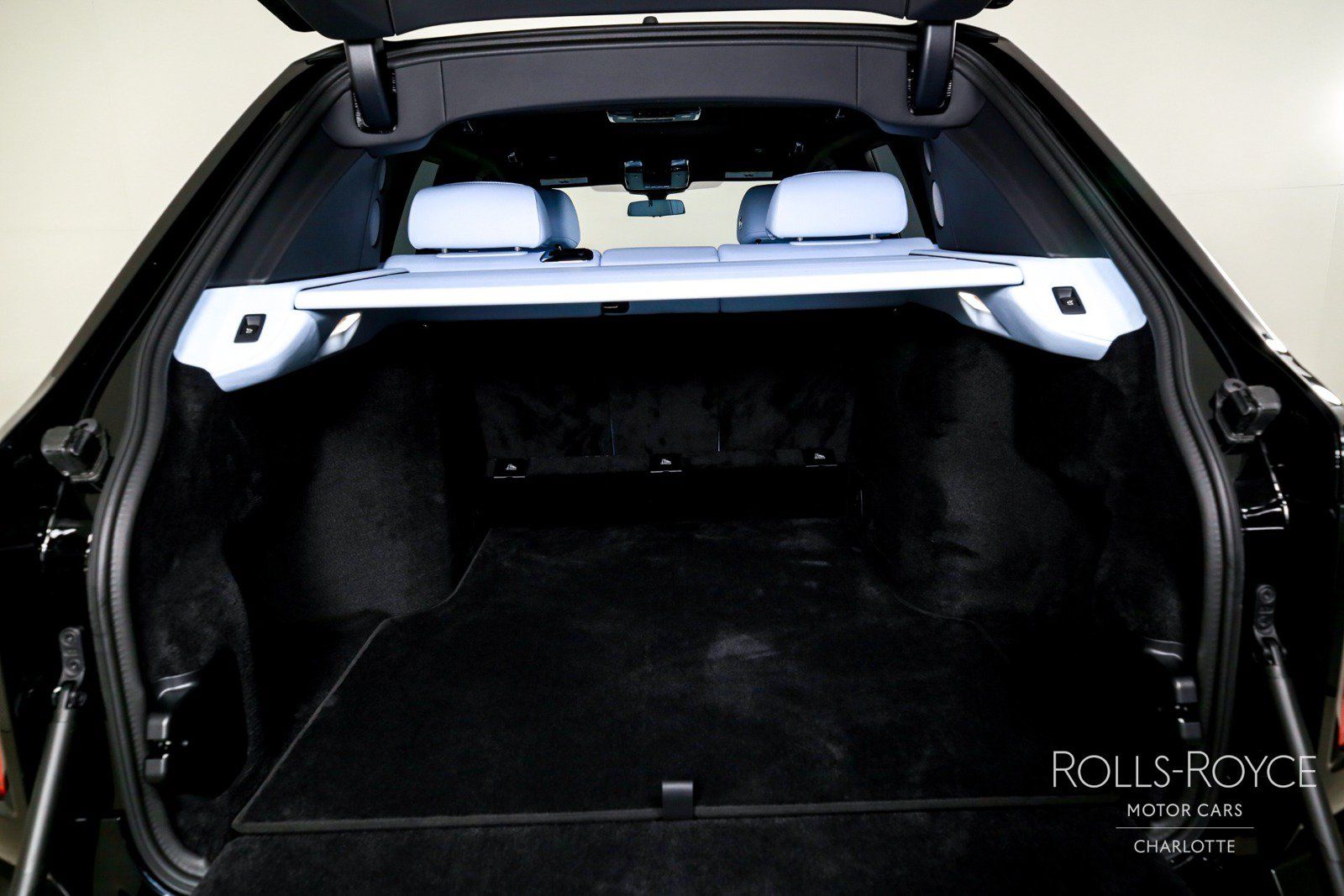 New 2027 Rolls-Royce Cullinan Black Badge AWD/4WD image 25