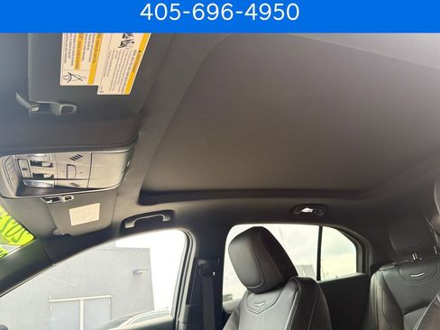 Used 2023 Cadillac XT4 Premium Luxury w/ Technology Package FWD image 27