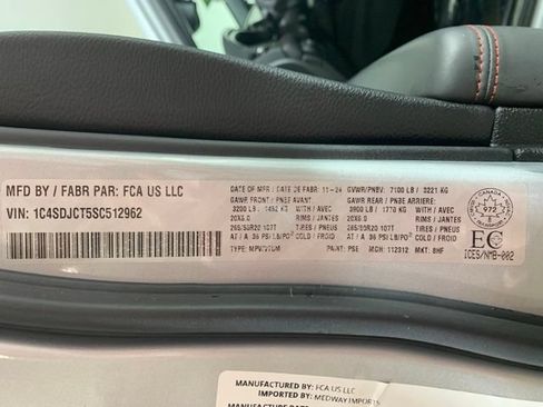 Used 2025 Dodge Durango R/T AWD/4WD image 37