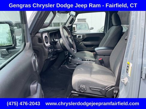Used 2024 Jeep Wrangler Unlimited w/ Convenience Group AWD/4WD image 42