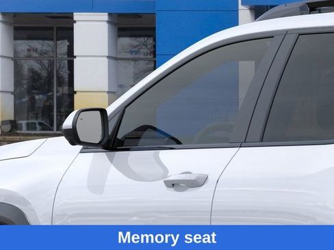 New 2026 Chevrolet Equinox ACTIV w/ Convenience Package III image 13