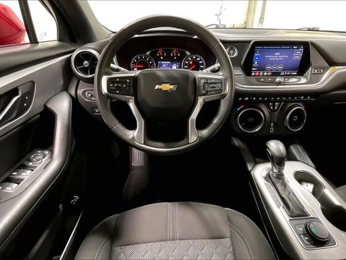 Used 2021 Chevrolet Blazer LT FWD image 5