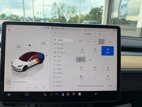 Used 2023 Tesla Model 3 Standard Range RWD image 21