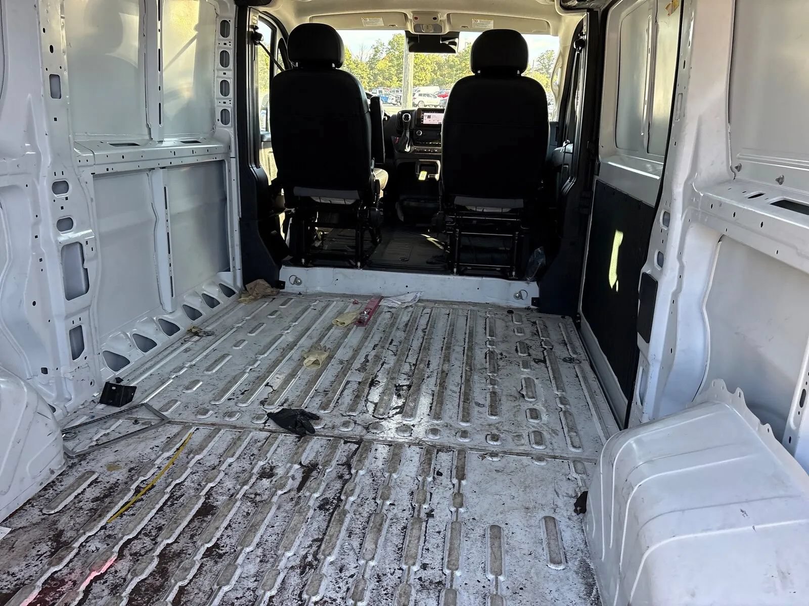 Used 2025 RAM ProMaster 2500 w/ Convenience Group FWD image 5