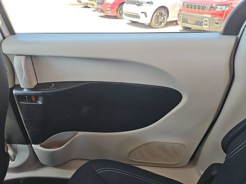 Used 2024 Chrysler Voyager LX FWD image 14