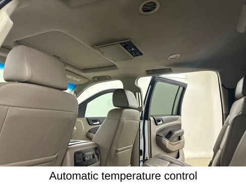 Used 2020 Chevrolet Suburban Premier AWD/4WD image 30