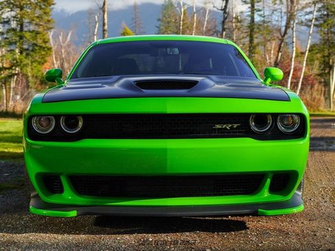 Used 2017 Dodge Challenger SRT Hellcat image 13